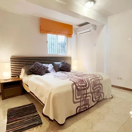 Flip-flop Flat Apartment